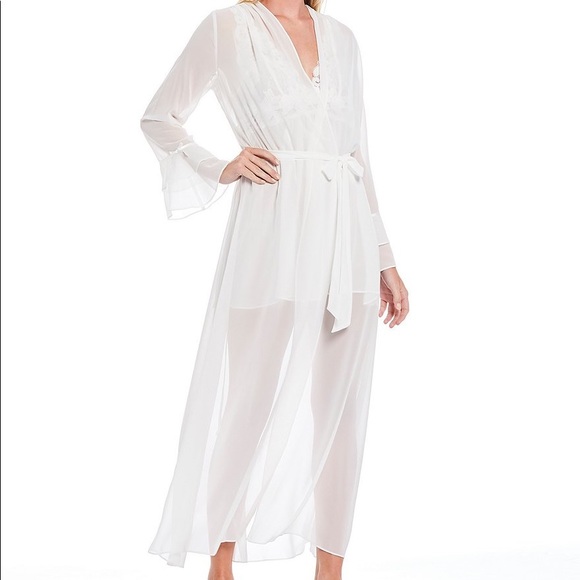 2 Piece In Bloom by Jonquil| Bridal Nightgown - Picture 2 of 8